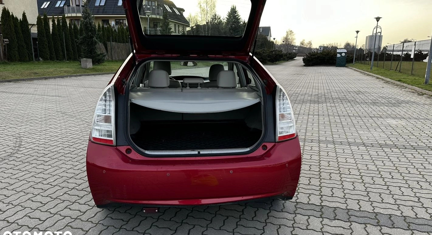 Toyota Prius cena 37770 przebieg: 224881, rok produkcji 2010 z Piaseczno małe 562